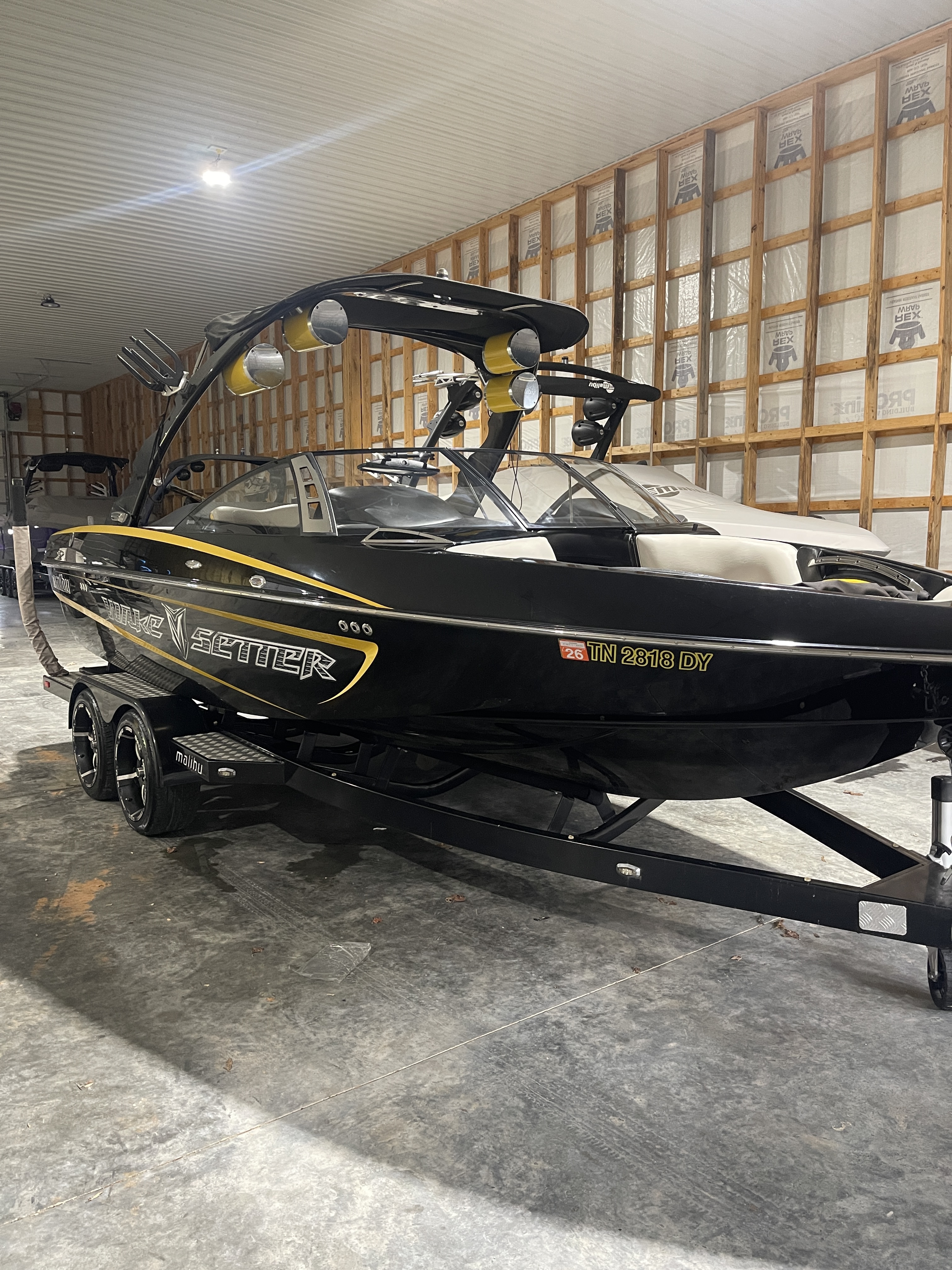2009 Malibu VLX aka Bumble Bee