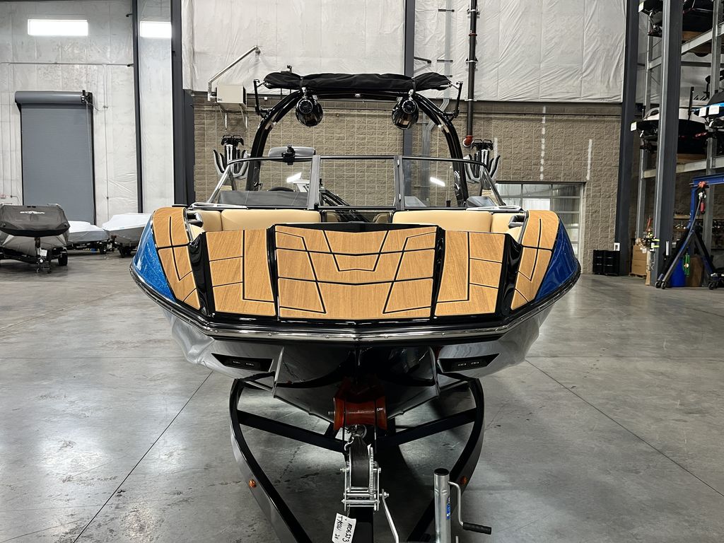 2024 MOOMBA Mojo