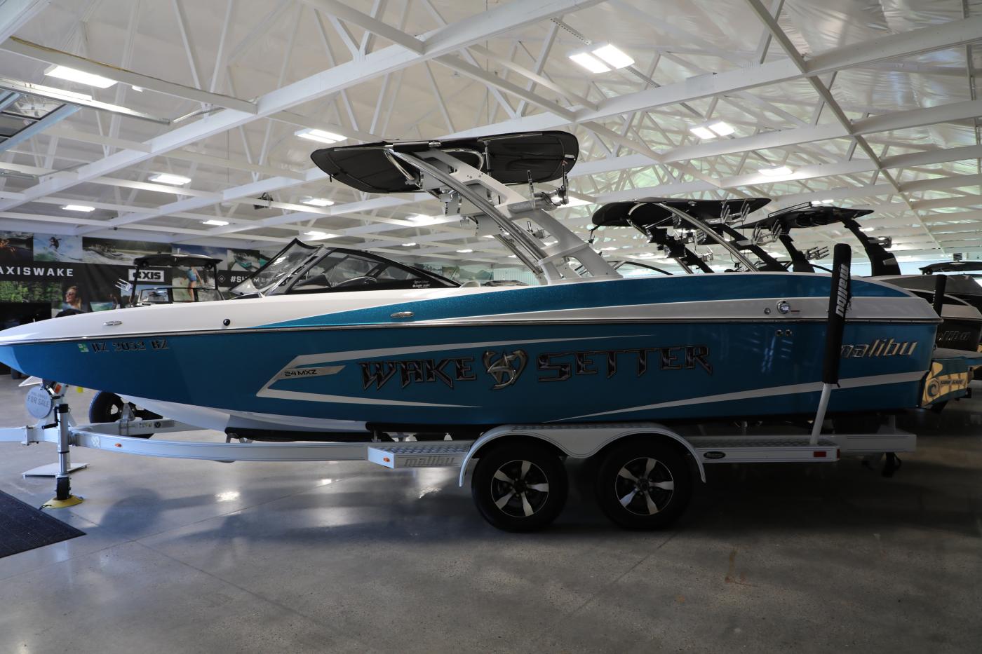2013 Malibu 24MXZ