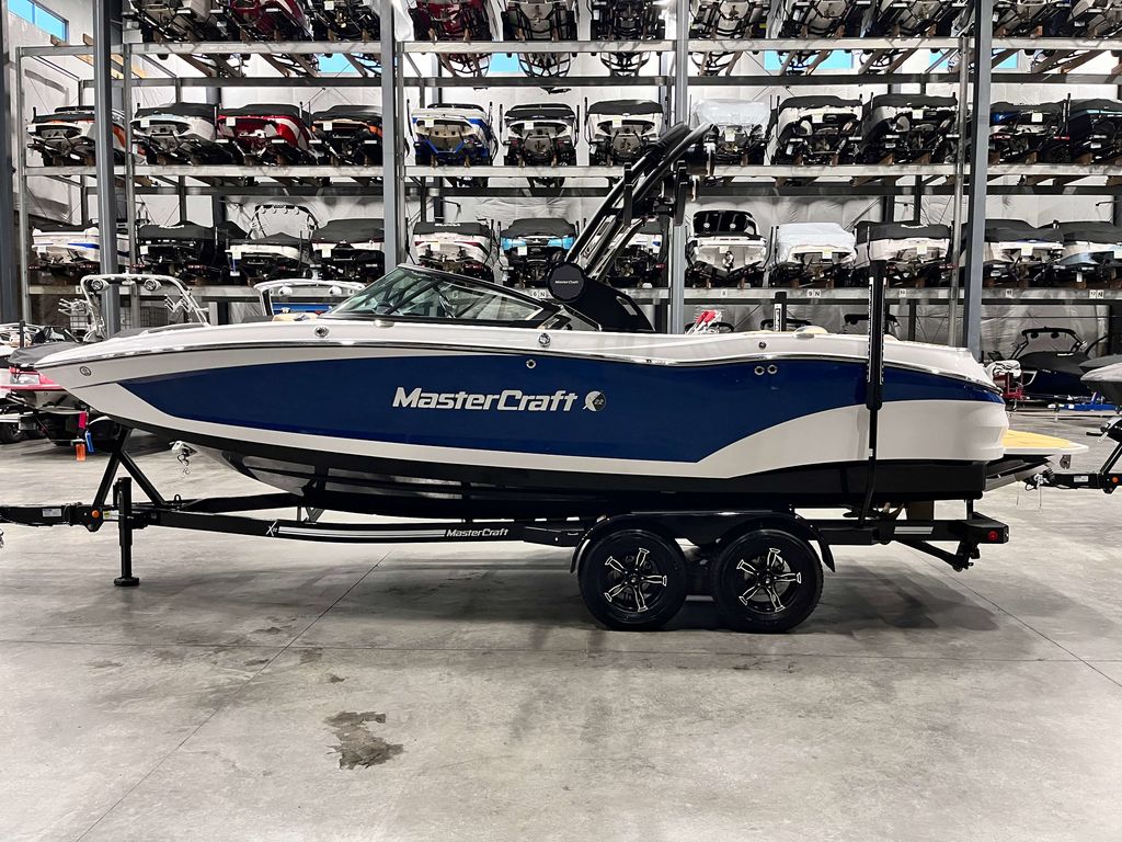 2025 MasterCraft X22