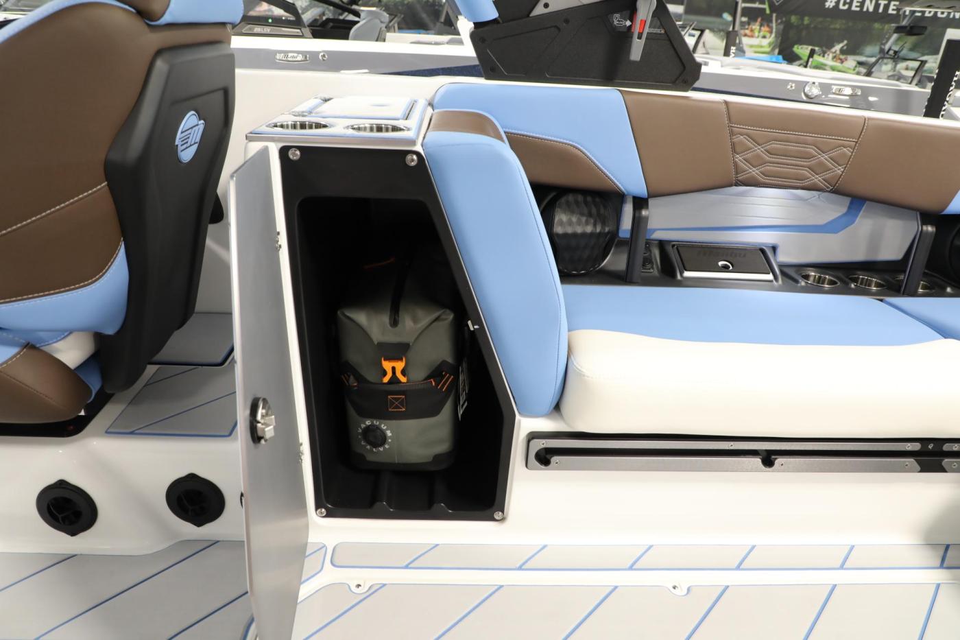 2024 malibu 25 LSV