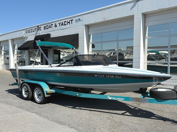 1993 20' Sanger "Skier DX II" Closed Bow