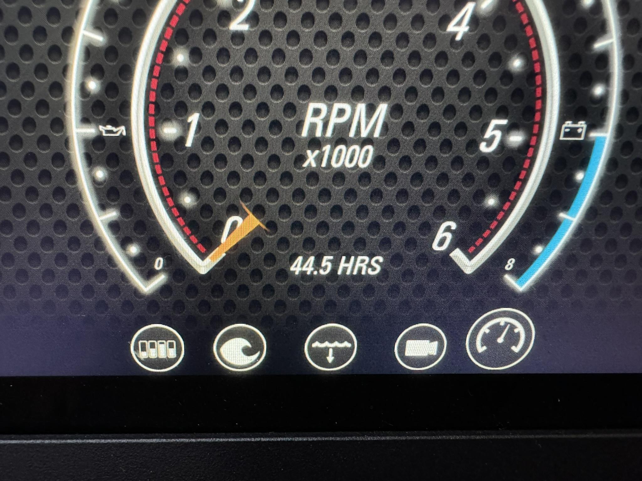 2023 Malibu 25 LSV **LOADED w/ ONLY 50 HOURS**