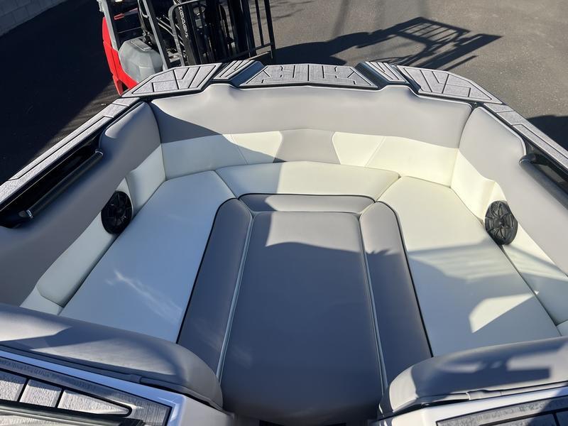 2023 Moomba Max