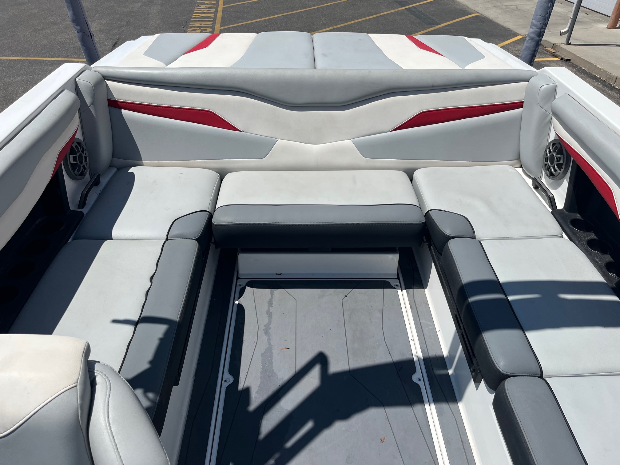 2022 Axis T220