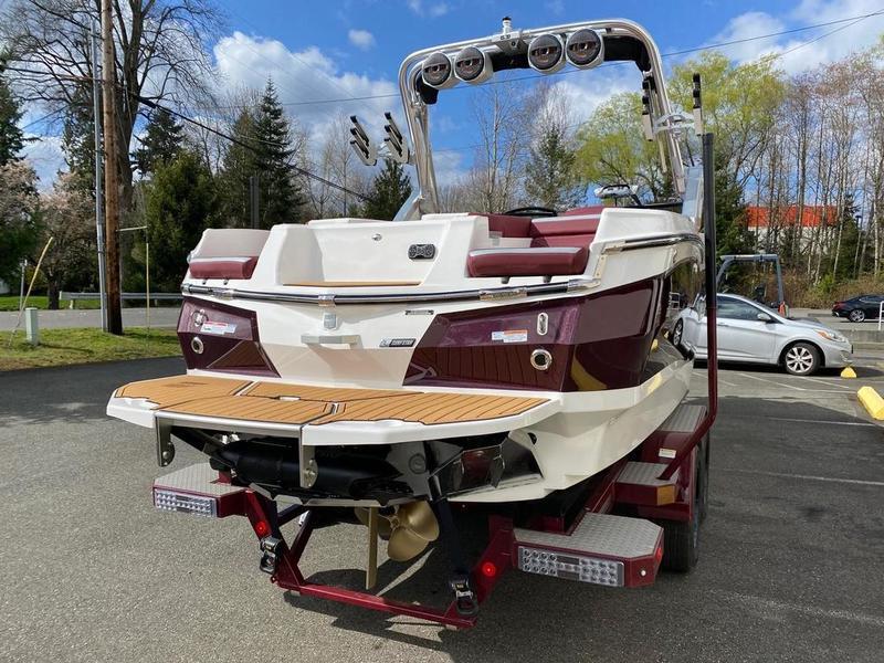 New 2023 MasterCraft XStar S