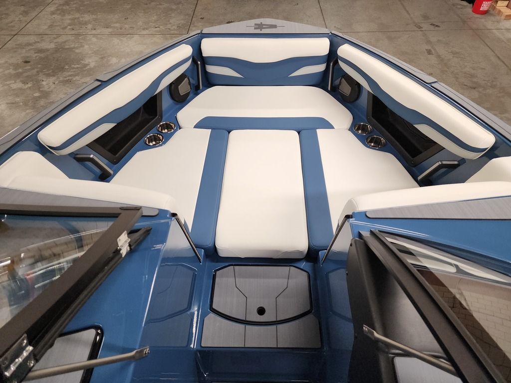 2025 Axis Wake Research T235