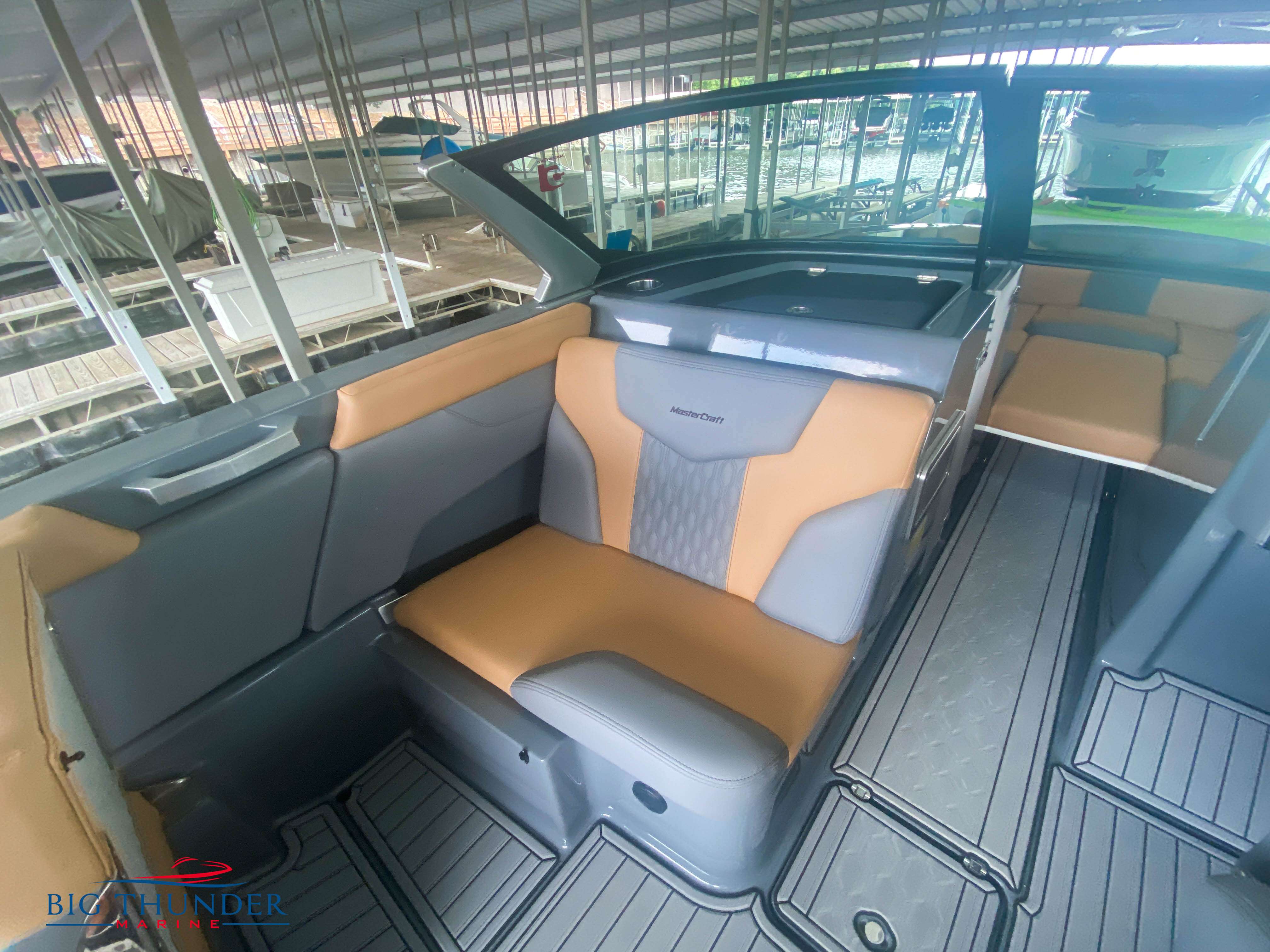 2022 Mastercraft XT24
