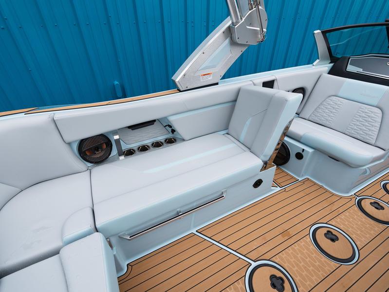2025 MasterCraft X24