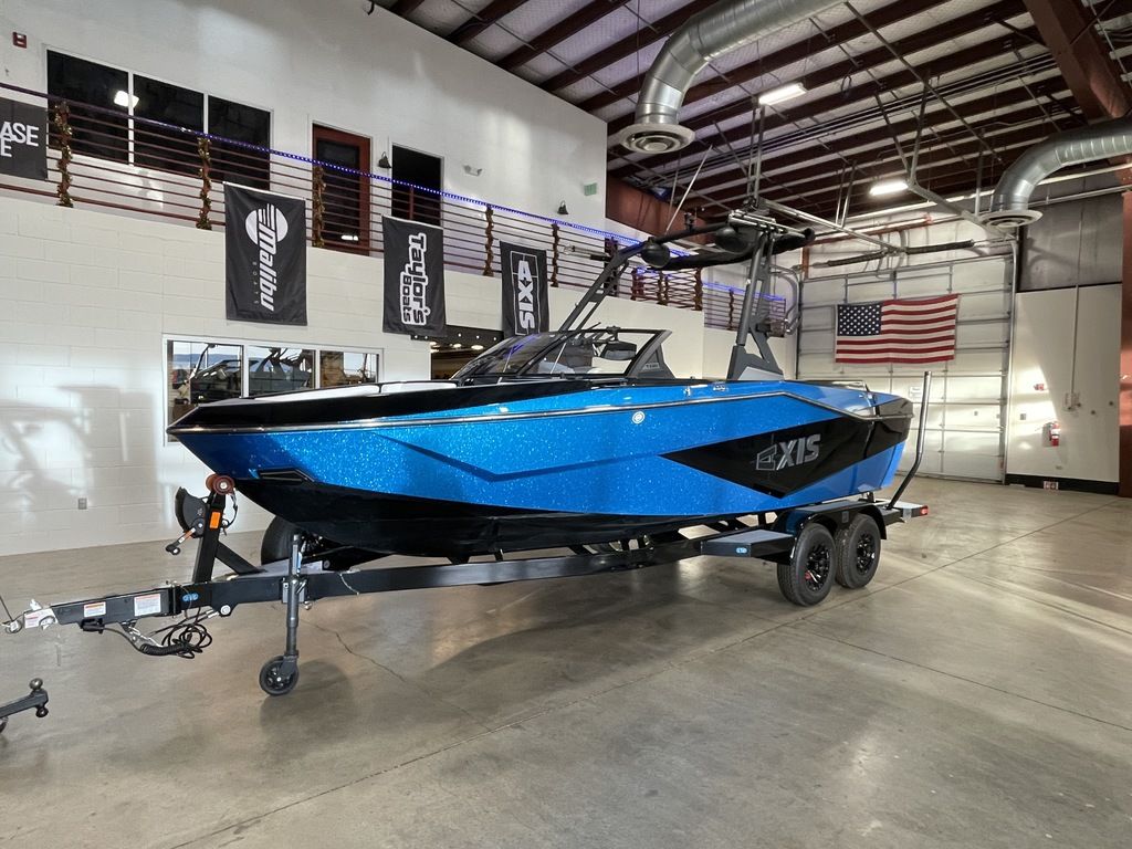 boat.Title