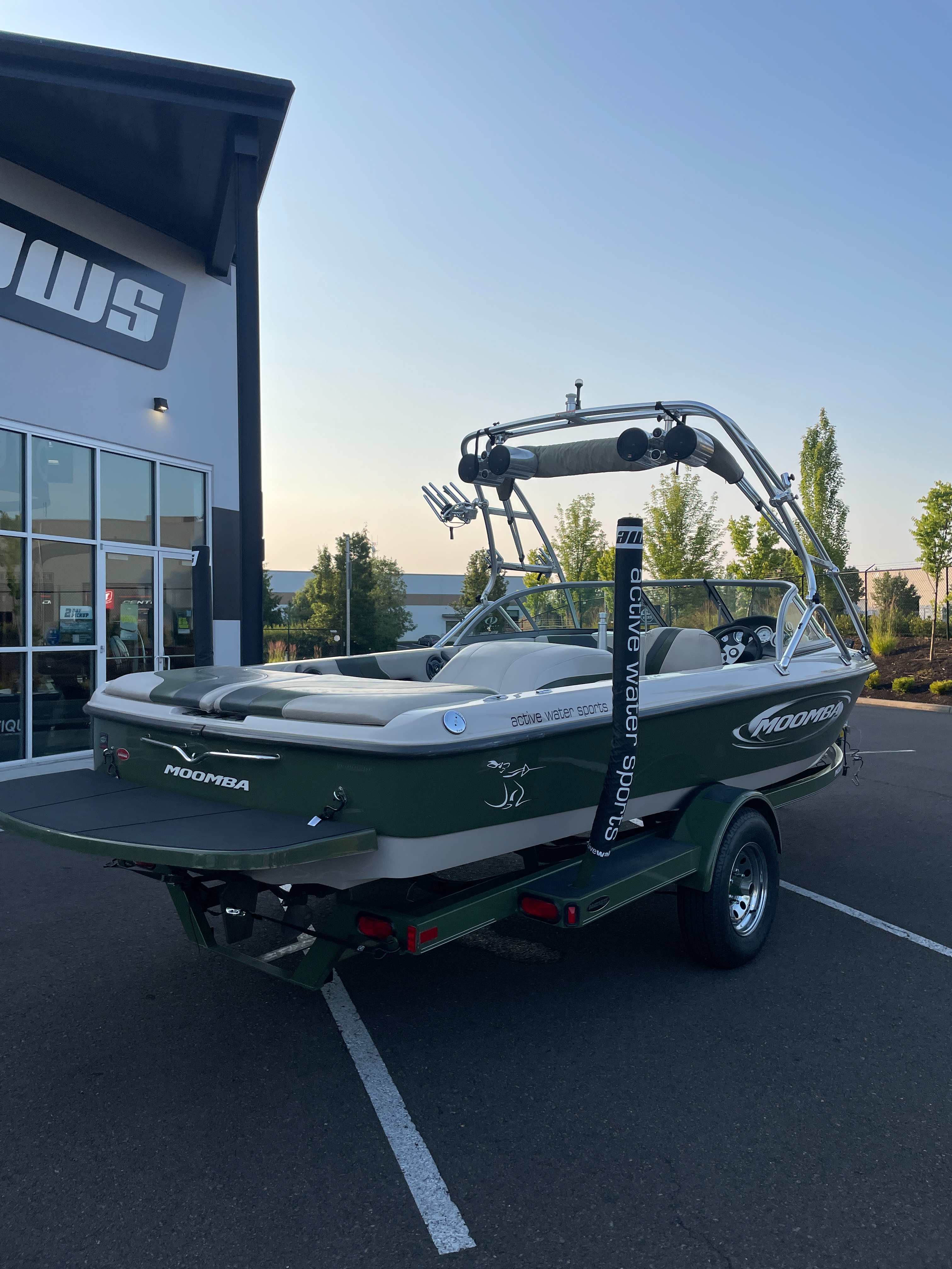 2006 Moomba Outback