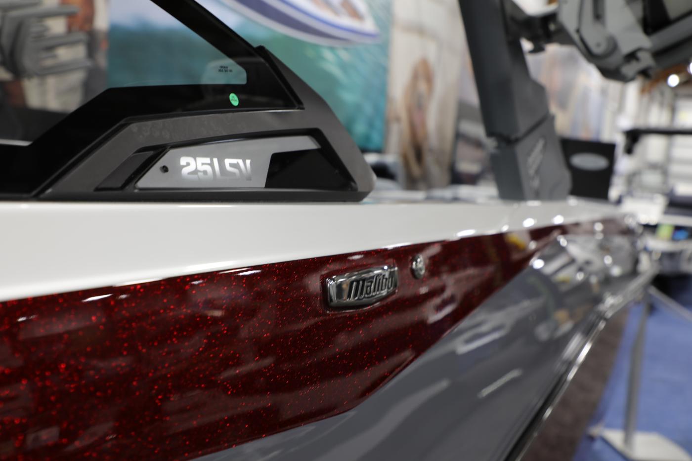 2024 Malibu 25 LSV