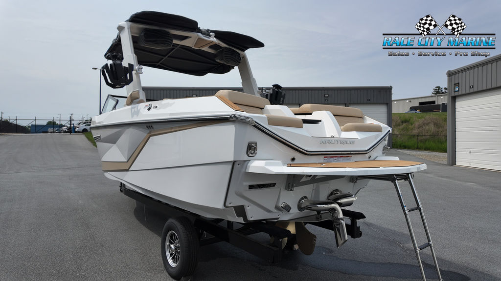 2025 Nautique G23