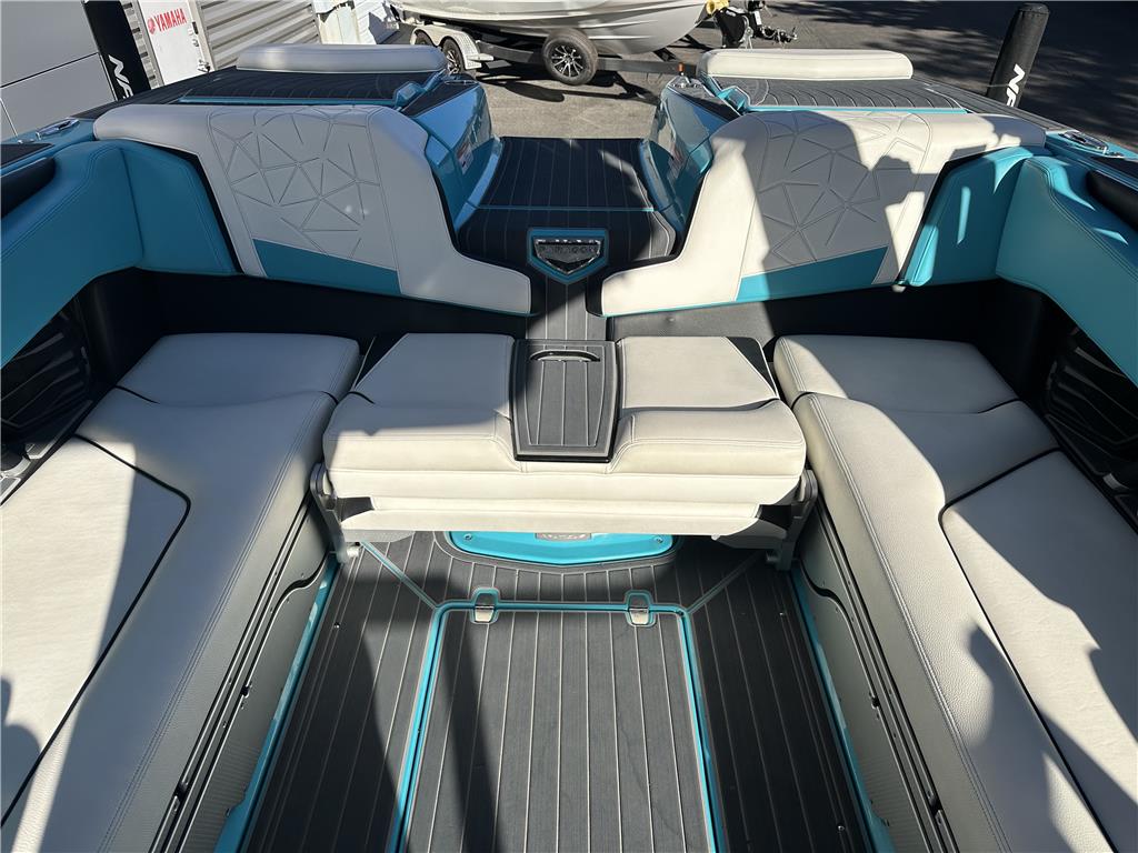boat.Title