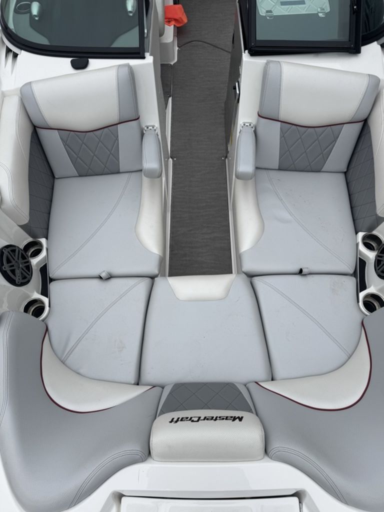 2015 MasterCraft X46