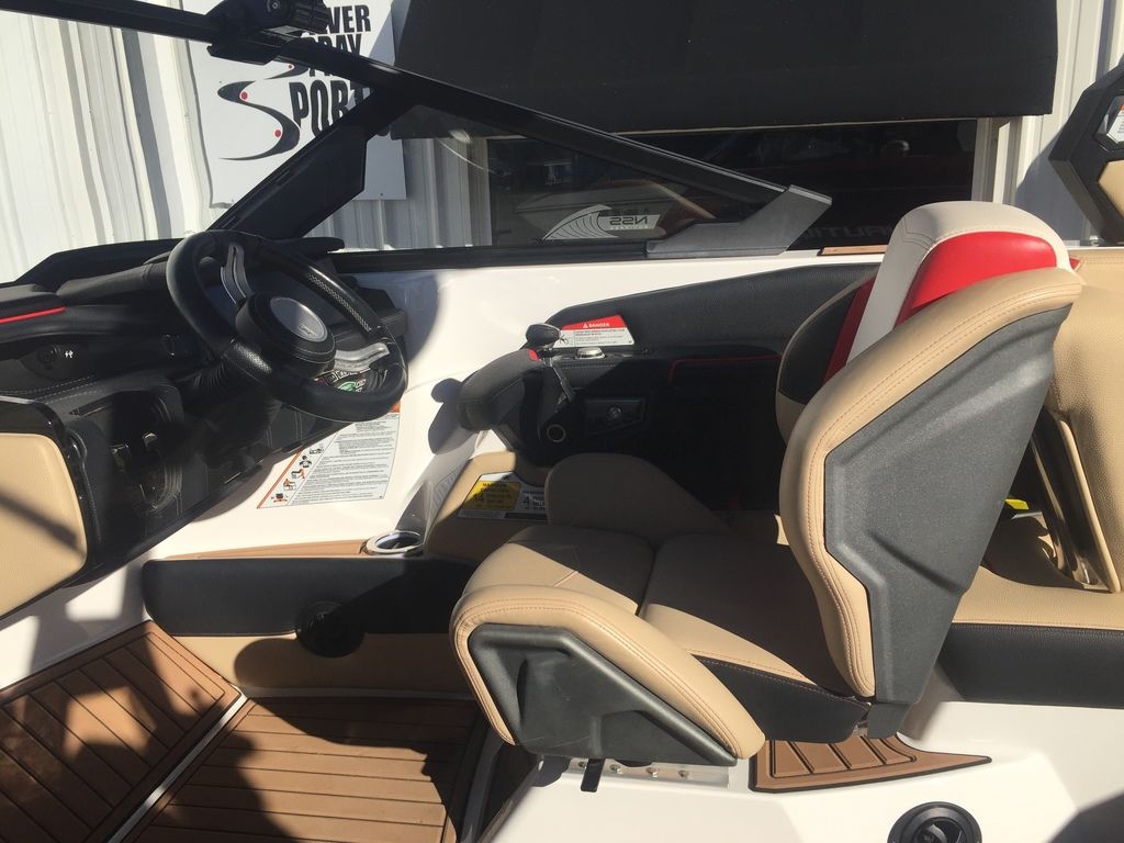 2019 Nautique Super Air Nautique G21