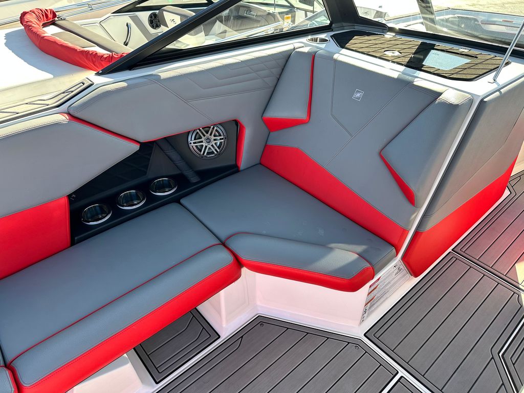 2022 Nautique S23