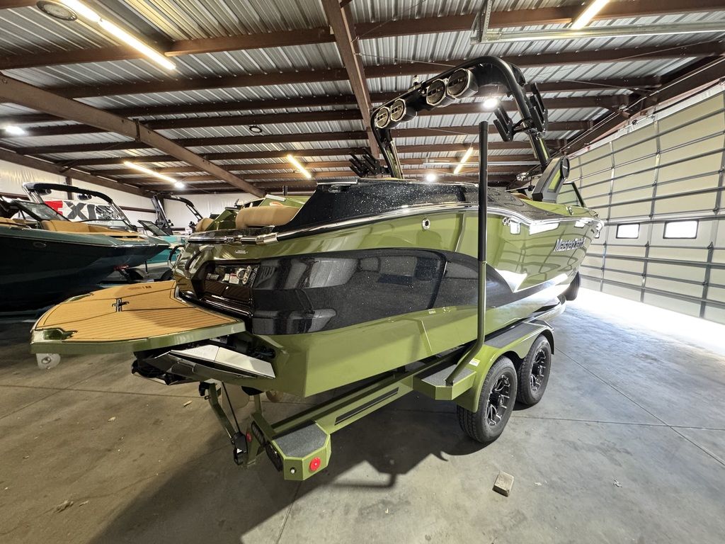 2025 MasterCraft X24
