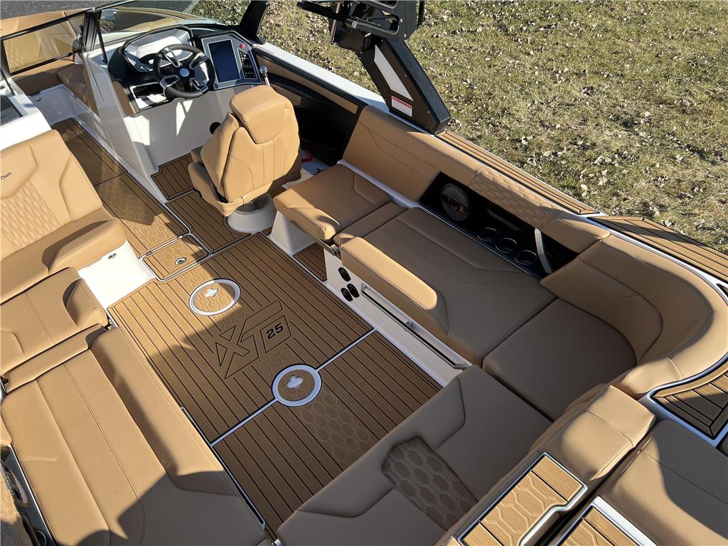 2024 Mastercraft XT-25 | 209101