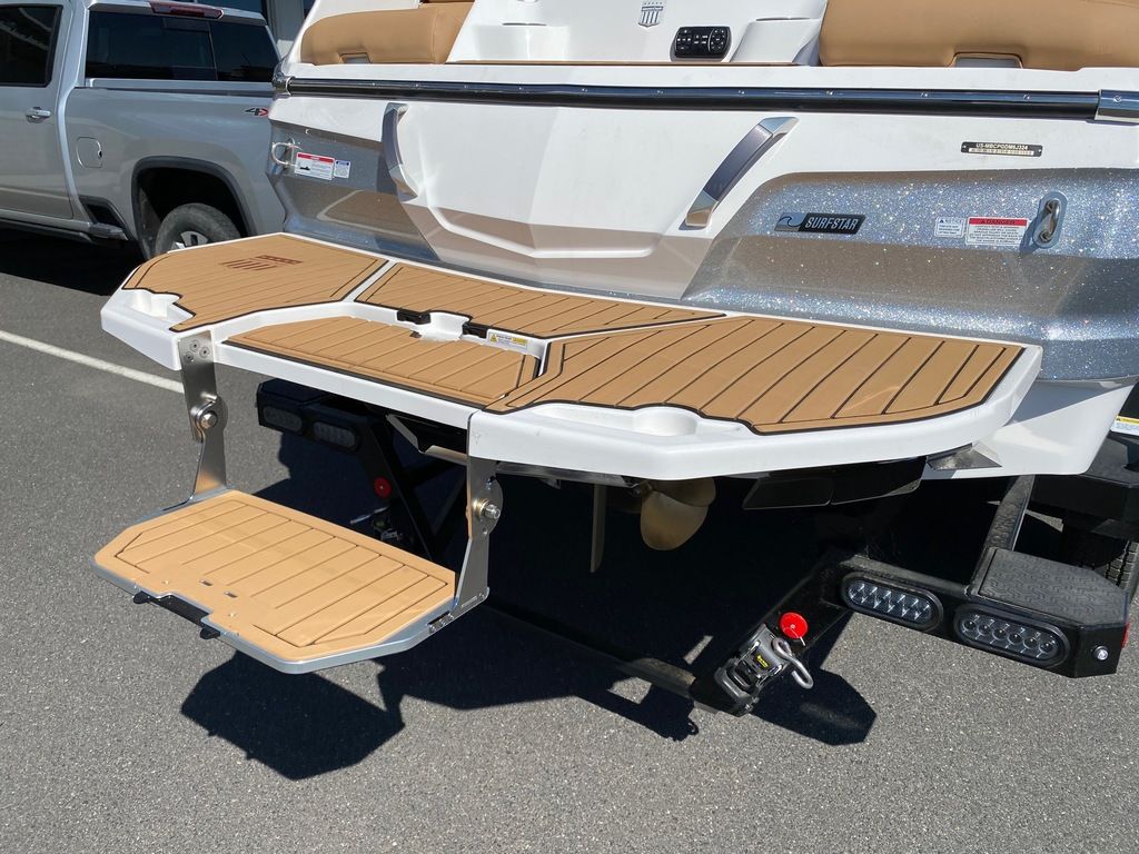 2024 MasterCraft X22