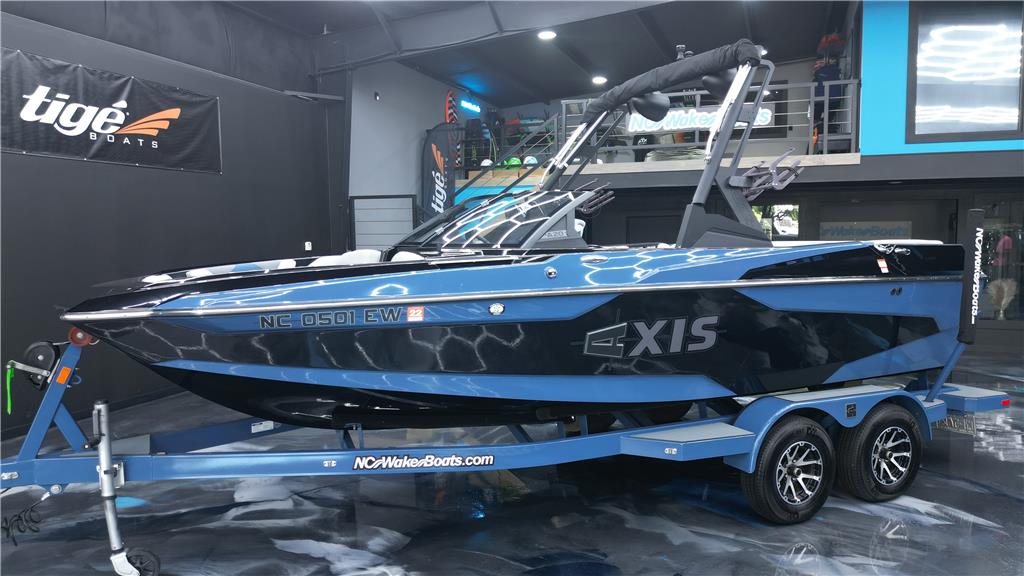2021 Axis A20 ** Only 65 Hours ** Icon