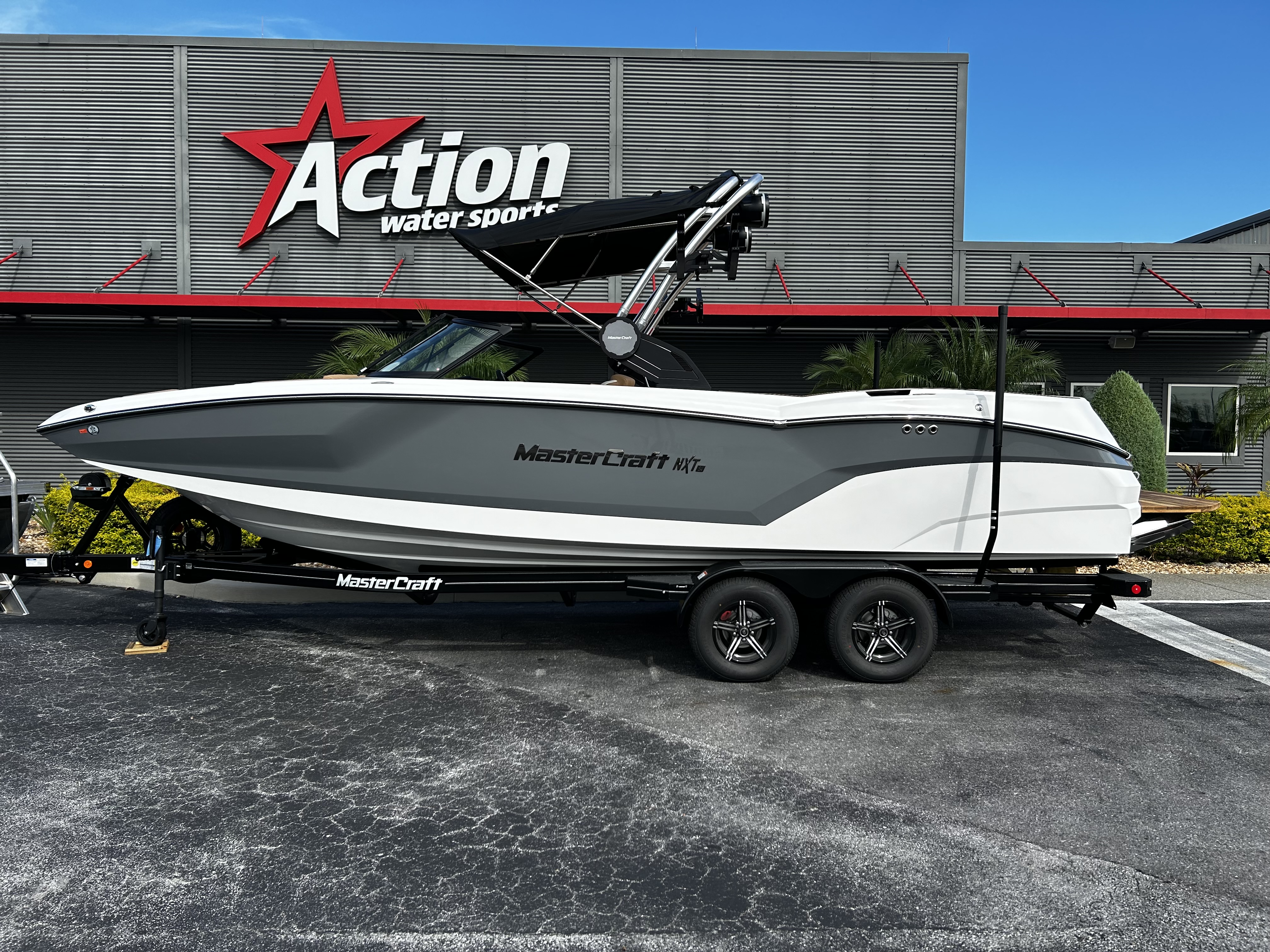 boat.Title