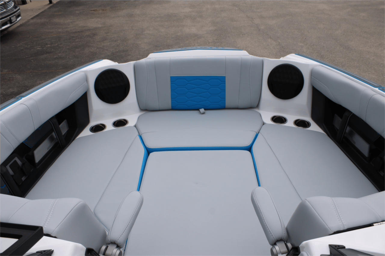 2025 Malibu 22 MXZ