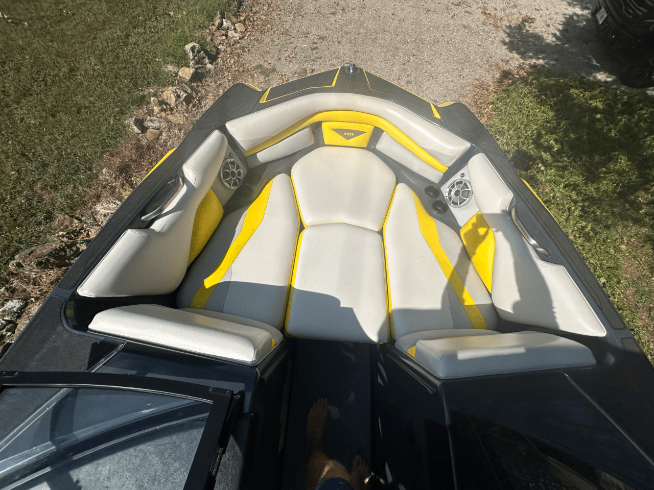 2016 Axis A22
