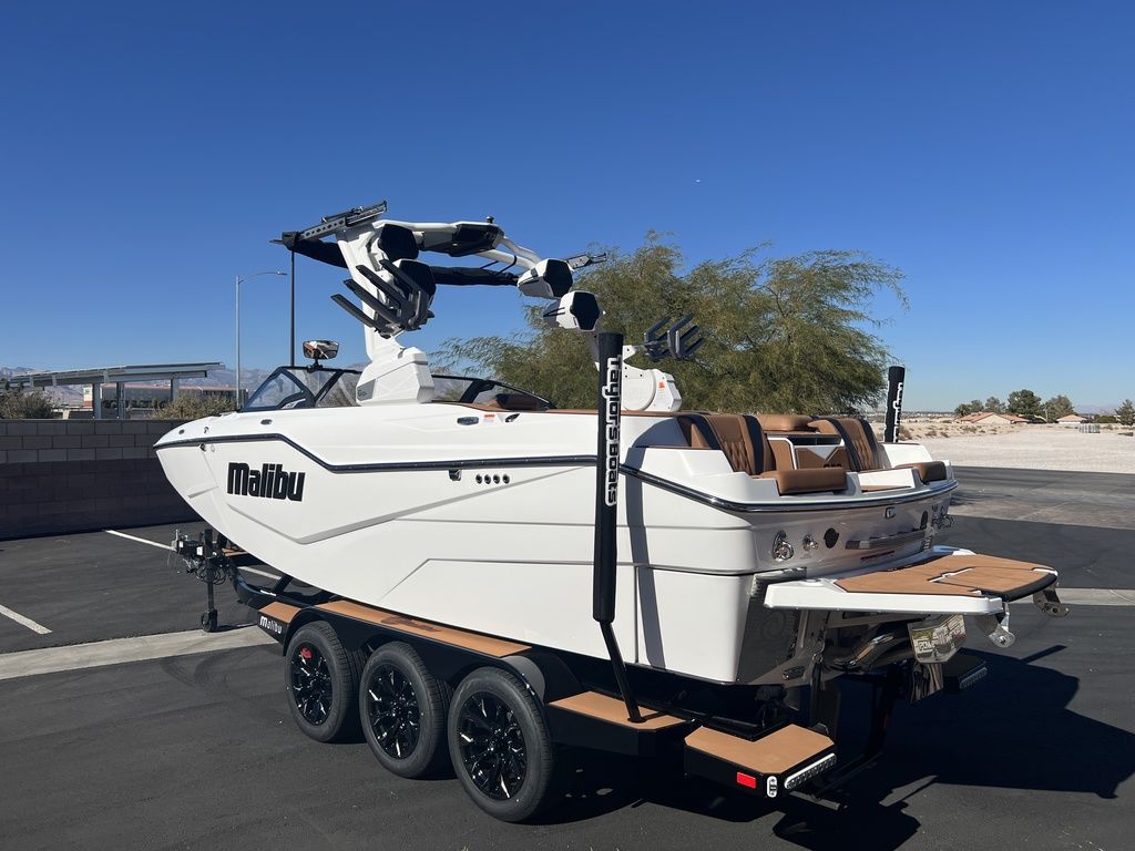 2025 Malibu Boats M230