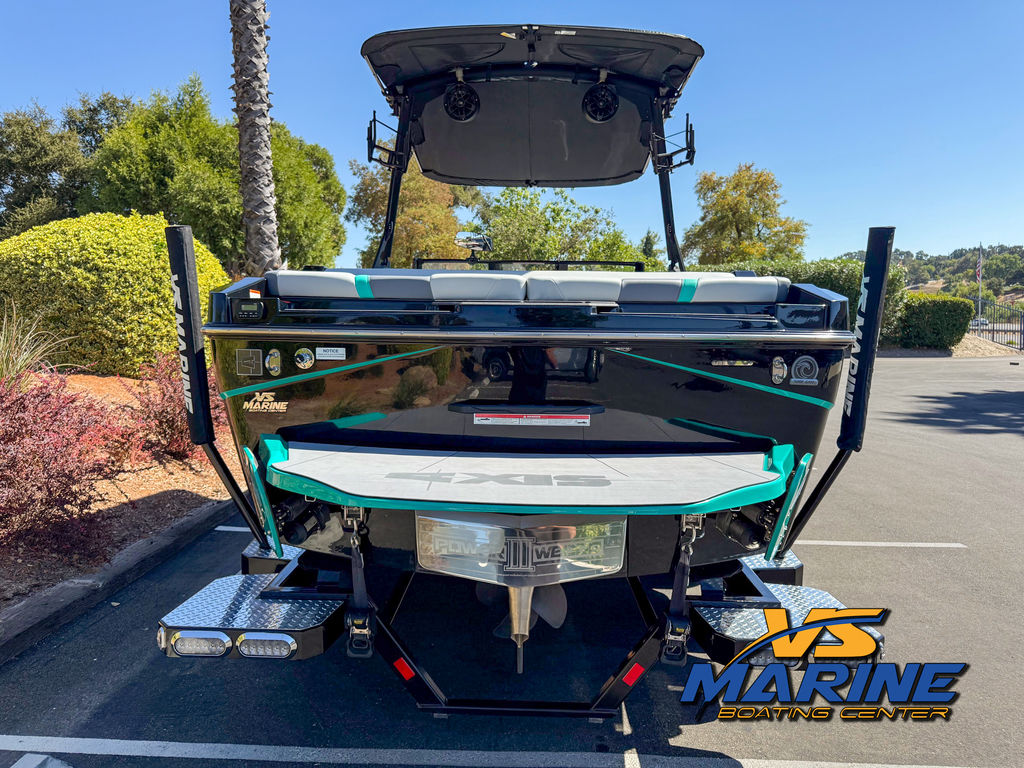 2023 Axis Wake Research T220