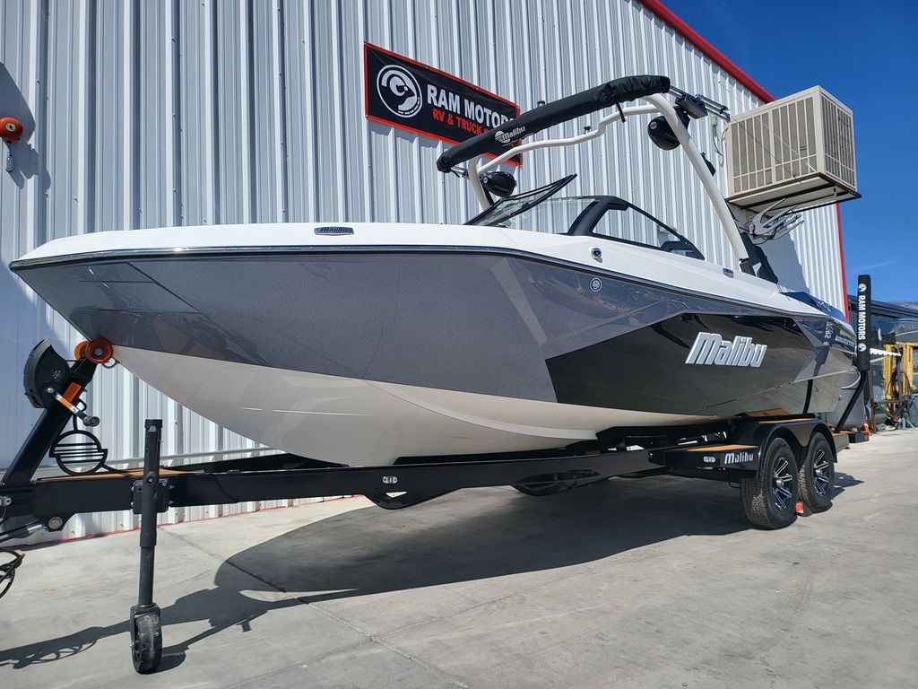2024 Malibu Boats 23 LSV