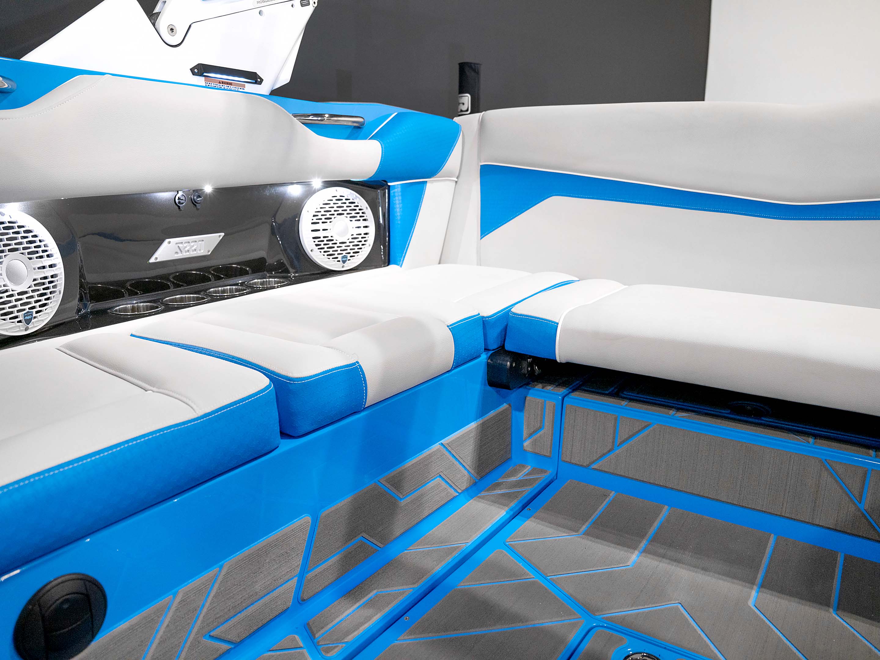 2024 Supreme S220 Silver Flake / Blue Icon