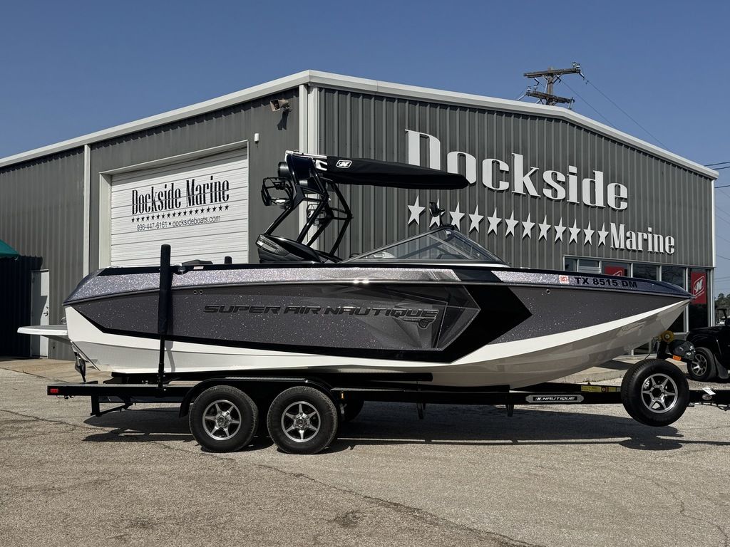 2016 Nautique G23