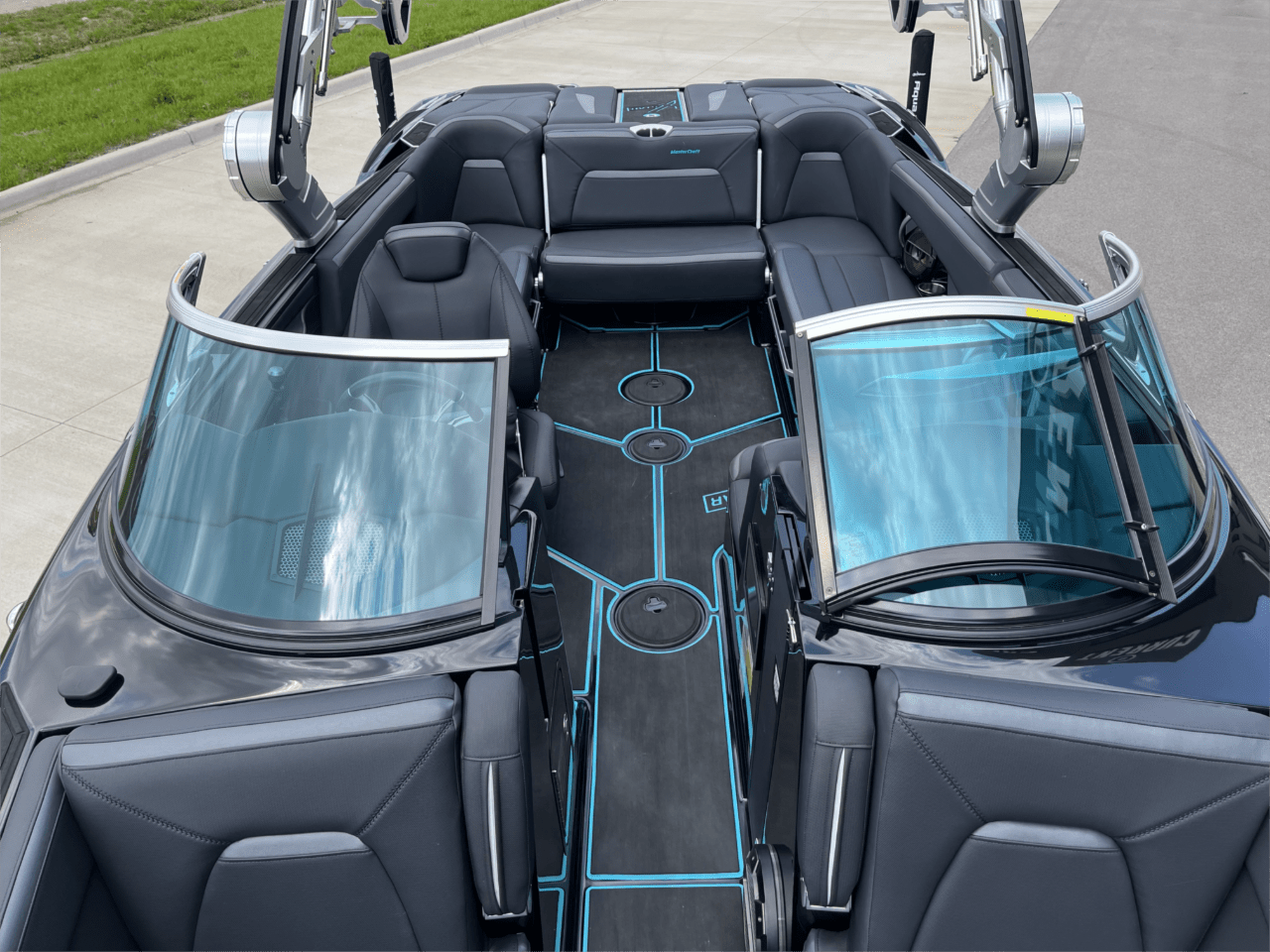 2018 MasterCraft XStar Icon