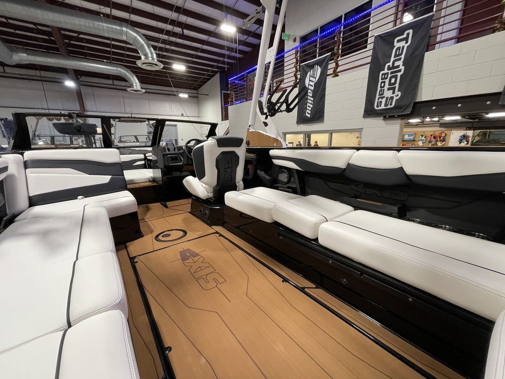 2025 Axis Wake Research T250