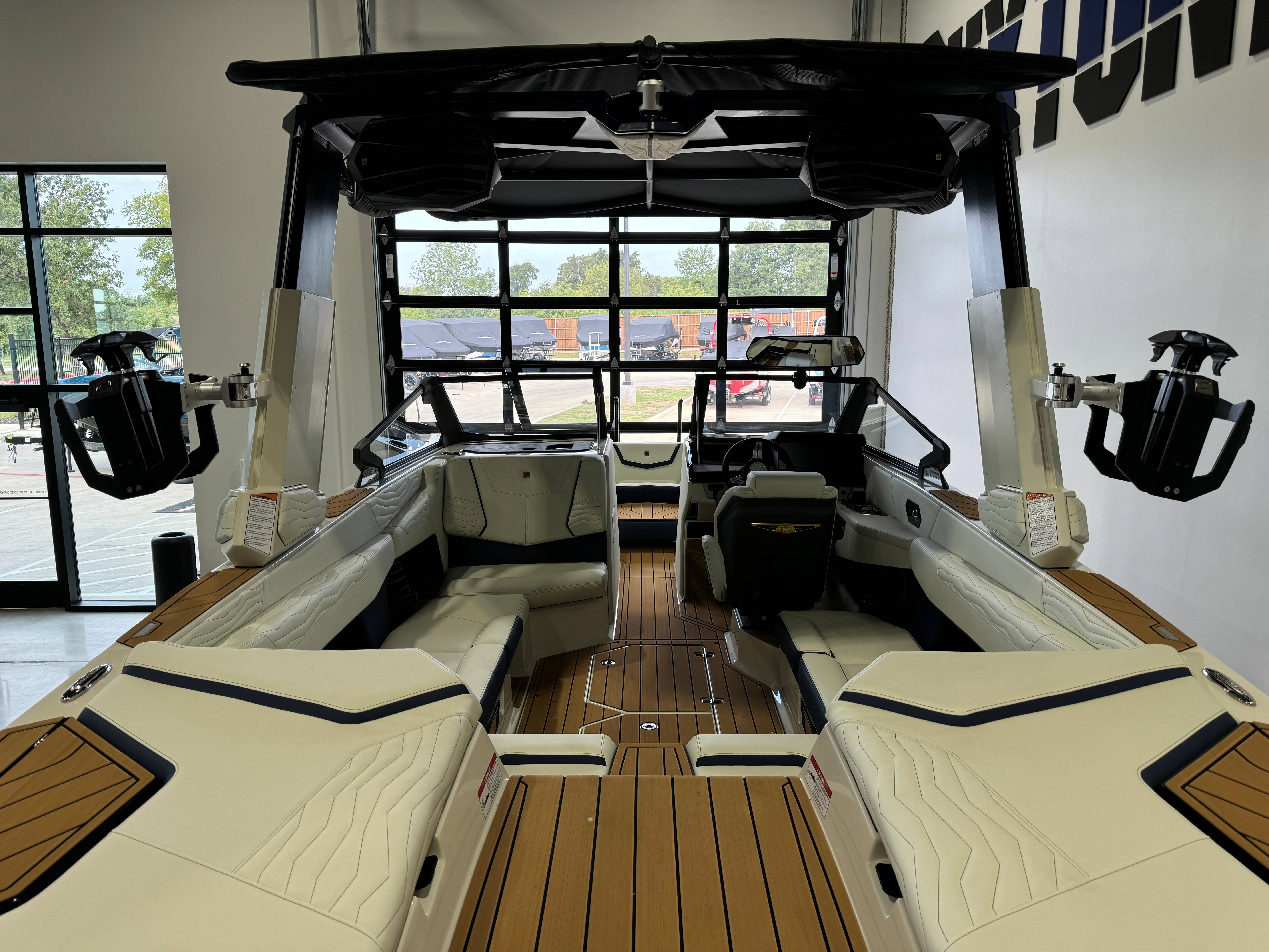 2025 Nautique Super Air Nautique G23