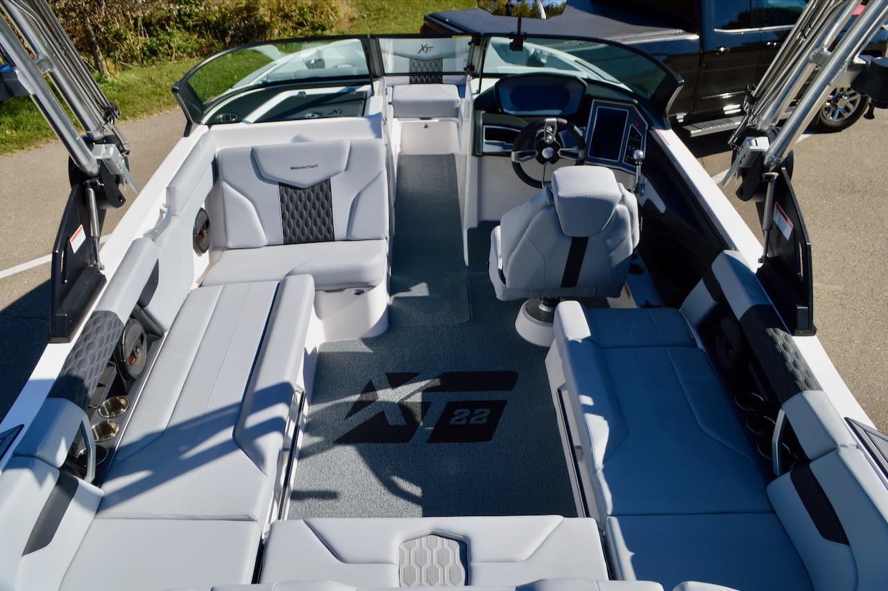 boat.Title