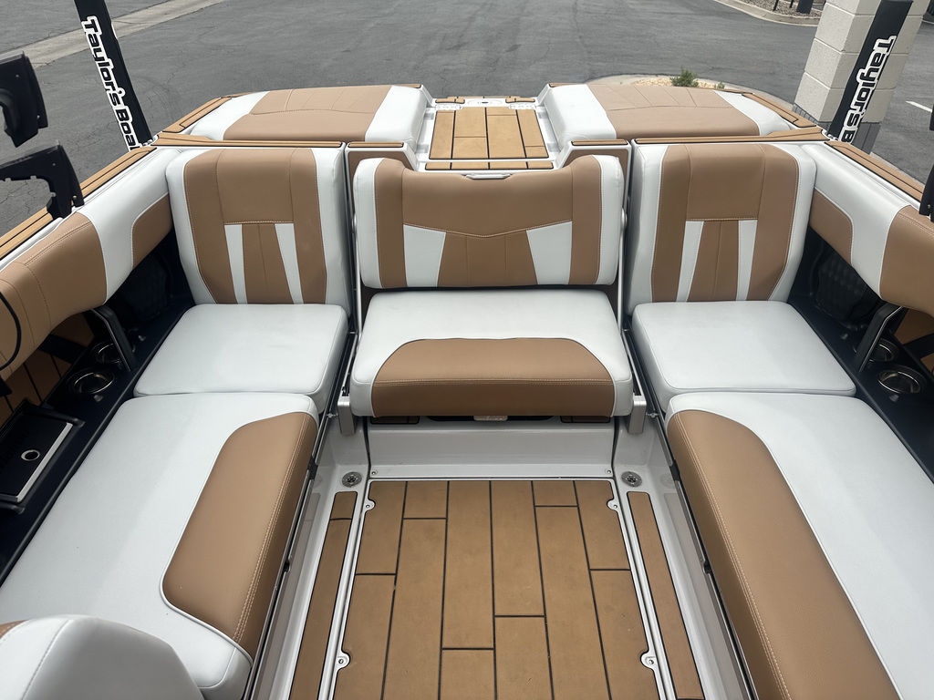 2022 Malibu Boats 24 MXZ