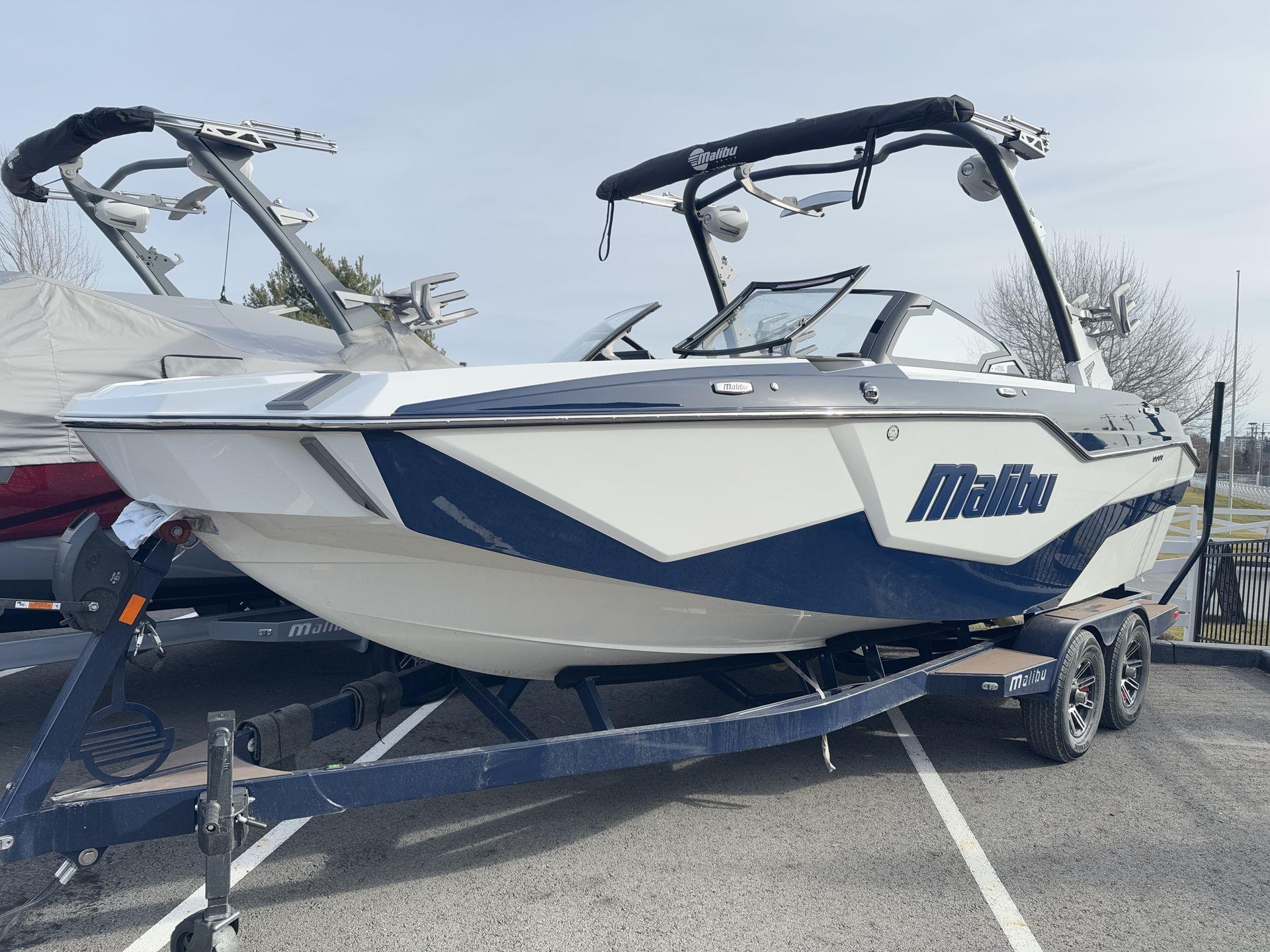 boat.Title