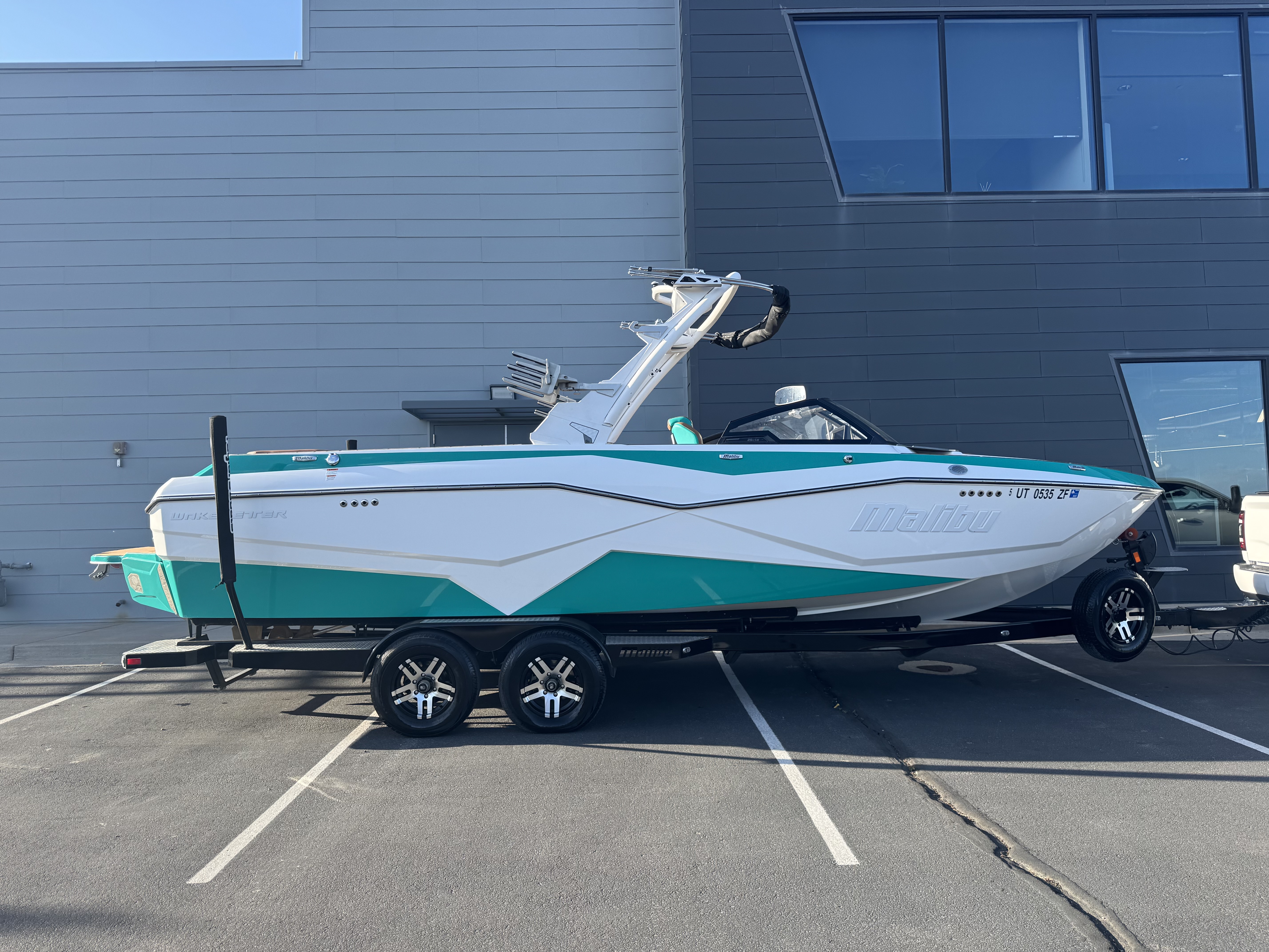 2023 Malibu 25 LSV – Supercharged LT4 –  Loaded! Motivated to Sell – Bring Any and All Offers! Icon