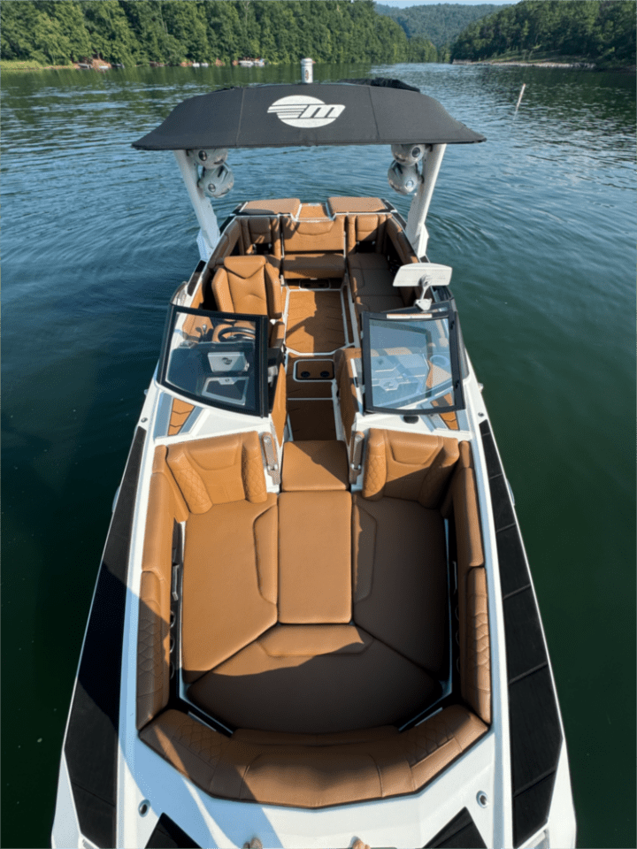 Malibu M240 &amp; Trailer – ONE Owner – LOW HOURS -Full Transferable Factory Warranty