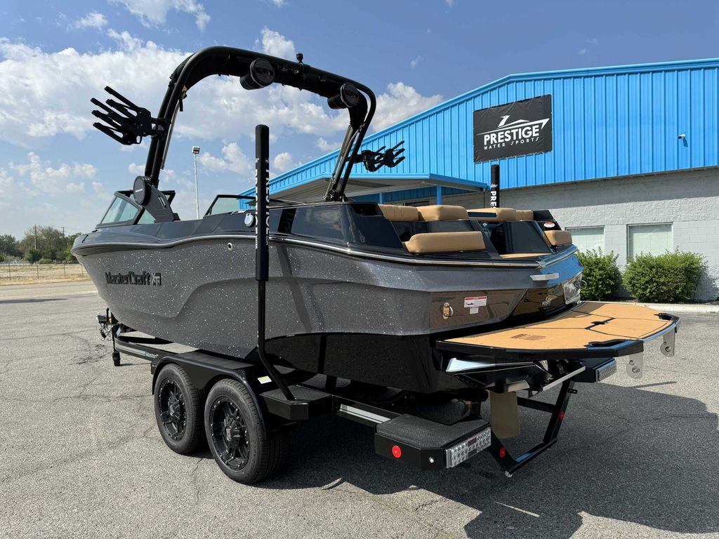 2025 MasterCraft XT23