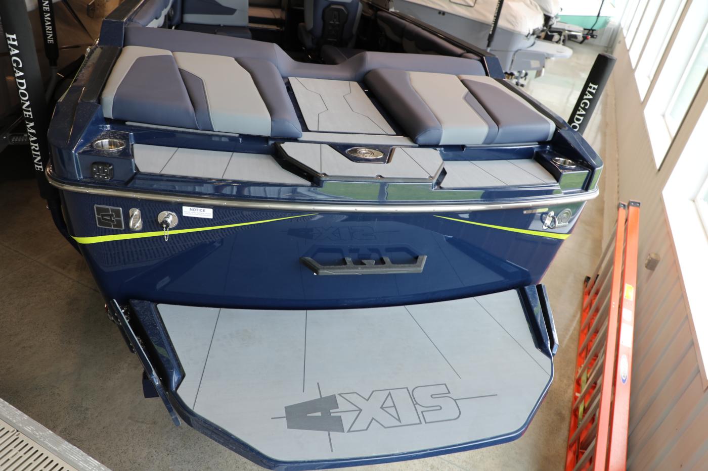 2024 axis T250