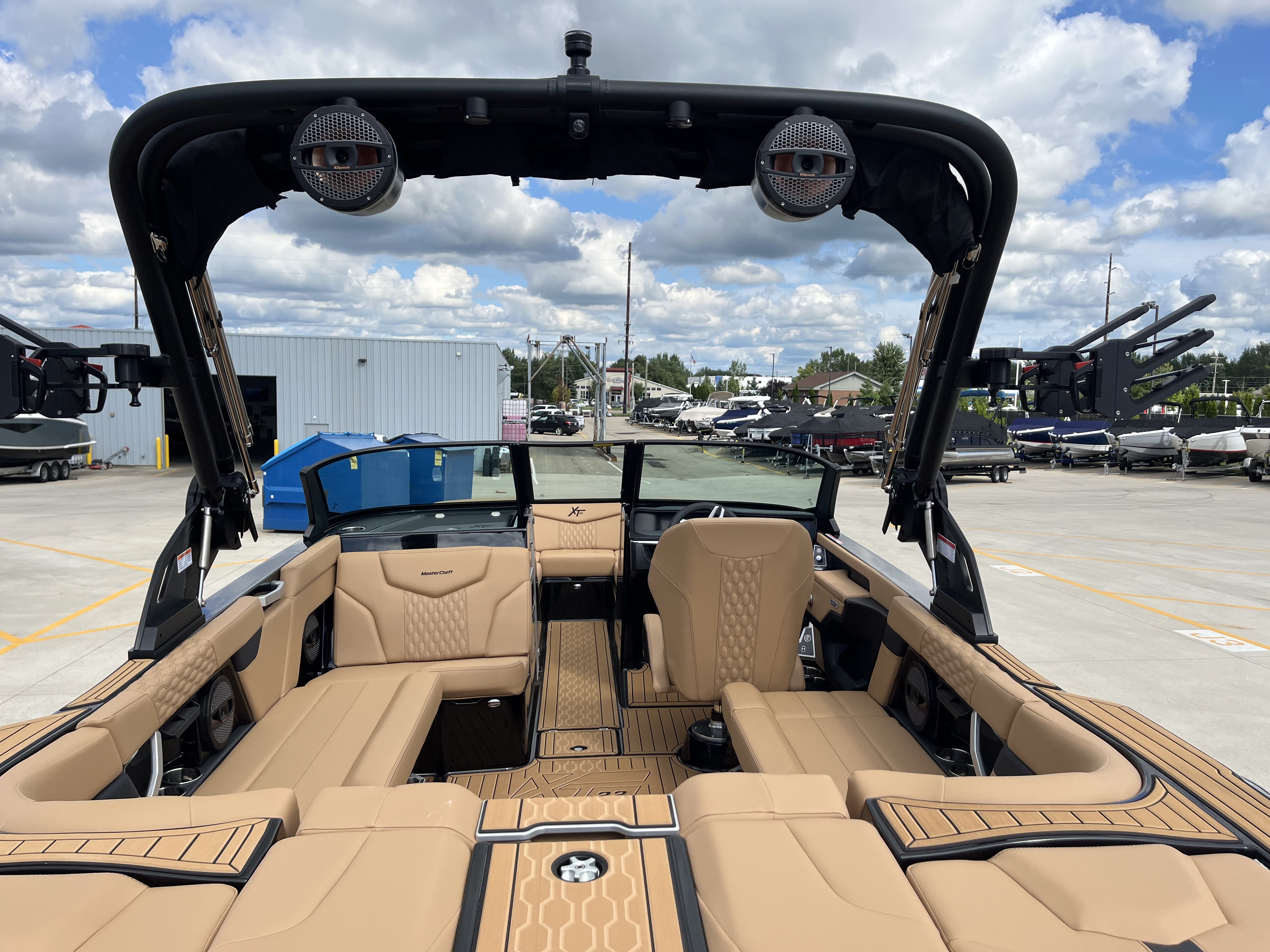 2025 MasterCraft XT22