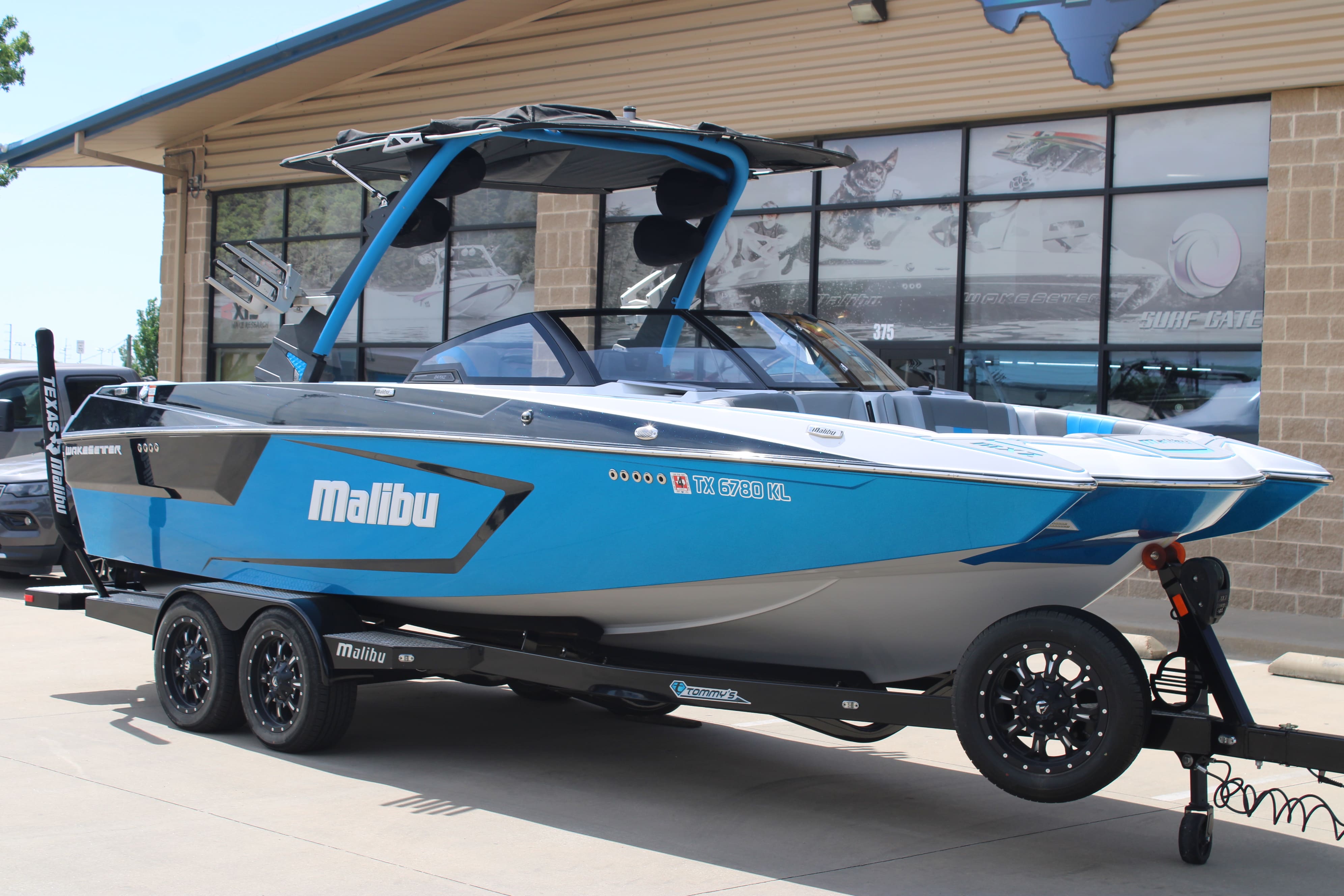 2022 Malibu 24 MXZ