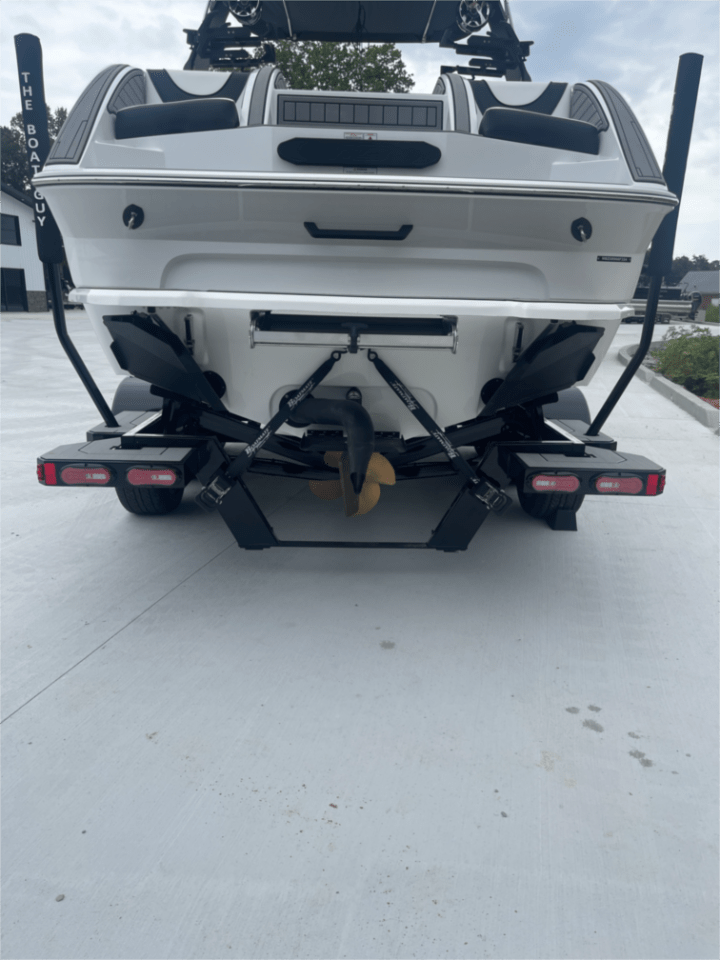 NEW 2024 MB Sports B52 25 Alpha