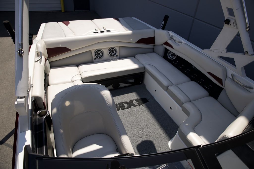 2018 Axis Wake Research A22