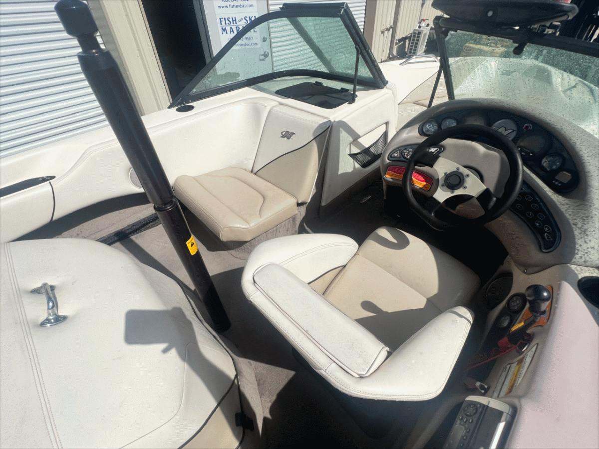 2001 Correct Craft Sport Nautique