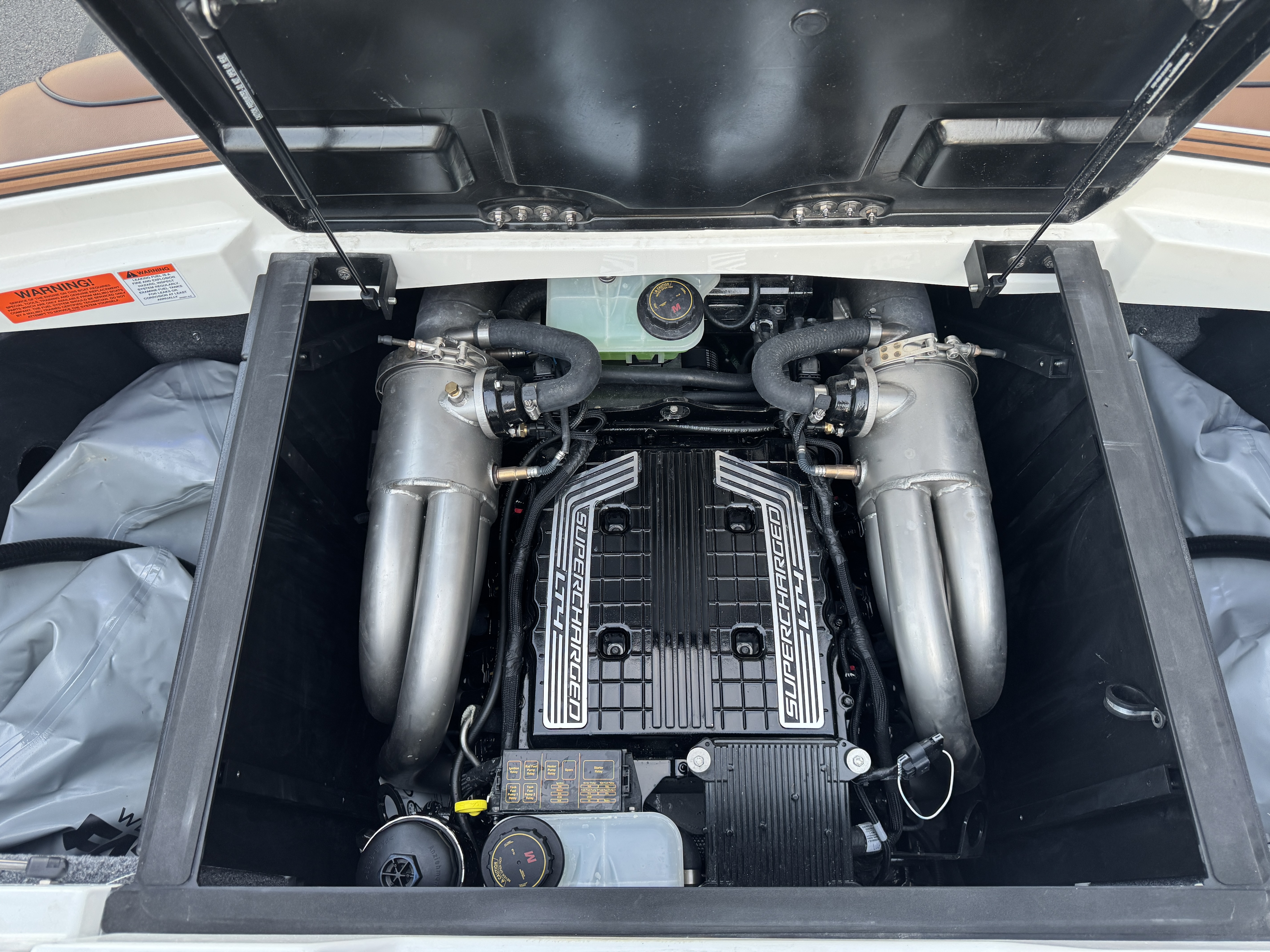 2023 Malibu 23 LSV Low Hours-fully Loaded Lt4