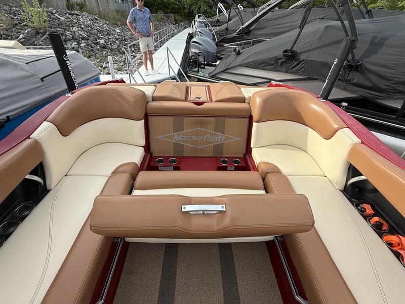 2016 MASTERCRAFT X23 Stock 4691